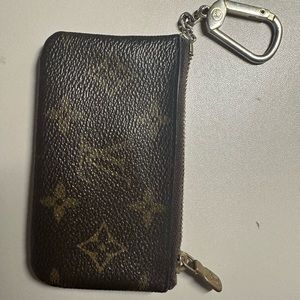 LOUIS VUITTON MONOGRAM KEY POUCH